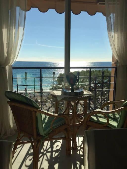 Victoria Bilocale Centro Citta E Vista Mare Apartment Ментона Екстериор снимка